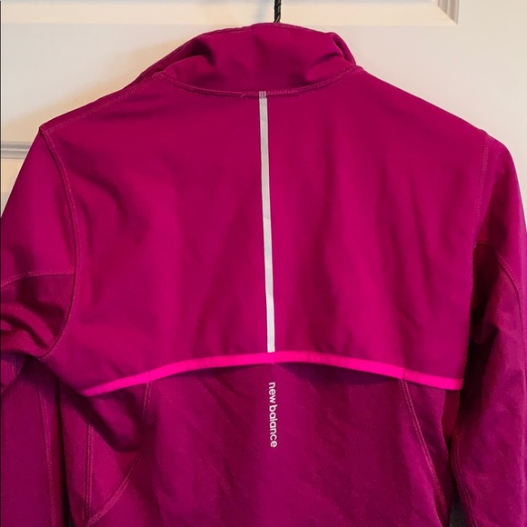 New Balance Running Jacket - Picture 8 of 9